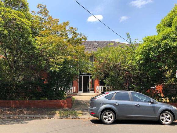 13 Staniland Avenue, Malvern