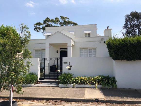 1 Cummins Grove, Malvern