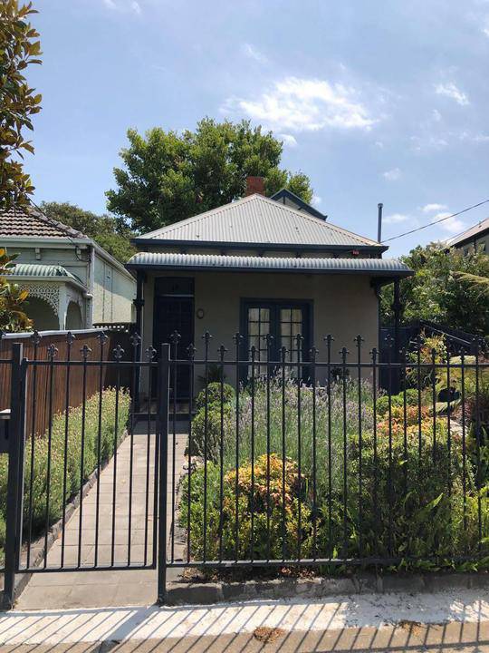19 Cummins Grove, Malvern