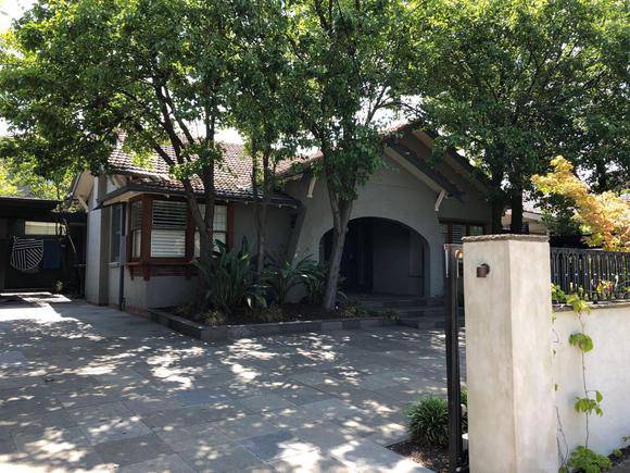 11 Gaynor Court, Malvern