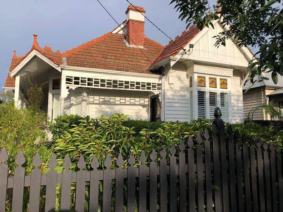 15 Johnstone Street, Malvern