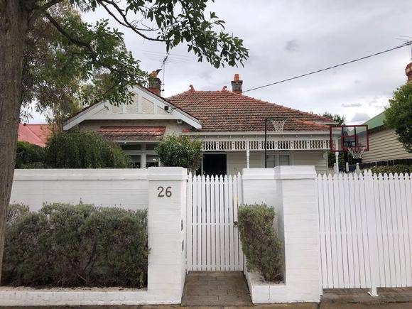 26 Johnstone Street, Malvern