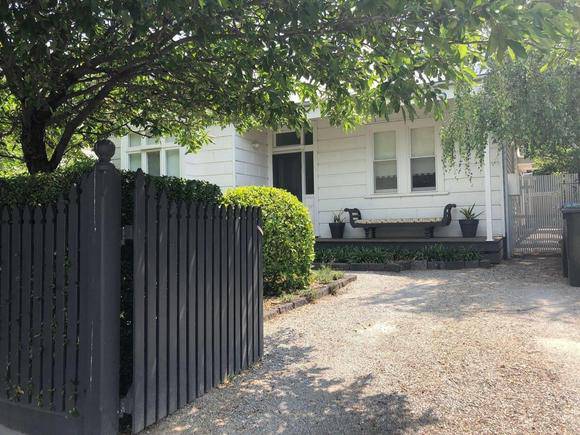 29 Johnstone Street, Malvern
