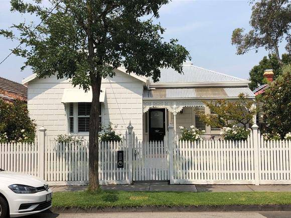 30 Johnstone Street, Malvern