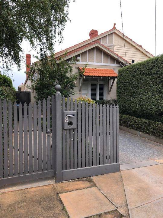 8 Johnstone Street, Malvern