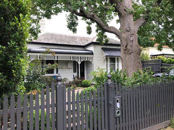 19 Finlayson Street, Malvern