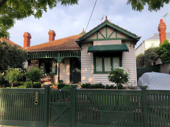 31 Ewart Street, Malvern