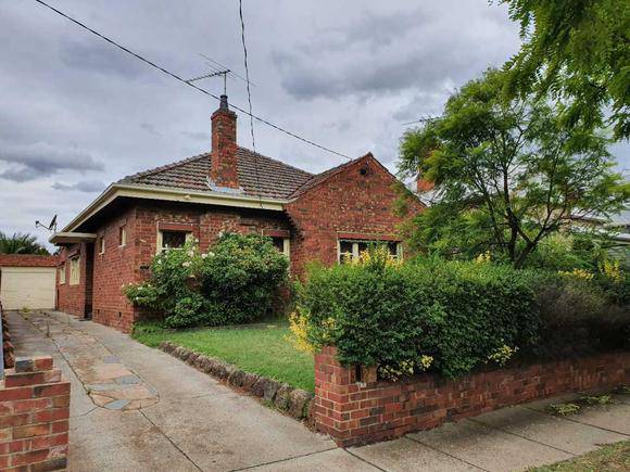 32 Ewart Street, Malvern