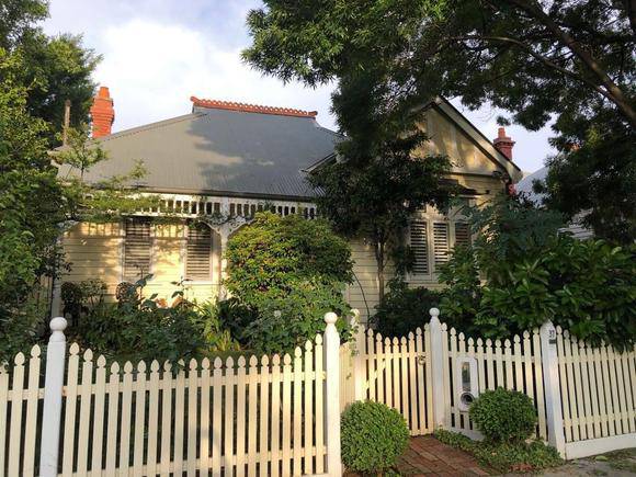 37 Ewart Street, Malvern