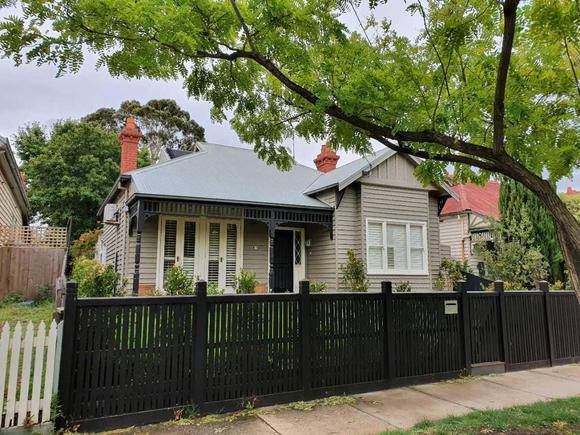 38 Ewart Street, Malvern