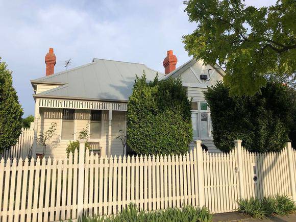41 Ewart Street, Malvern