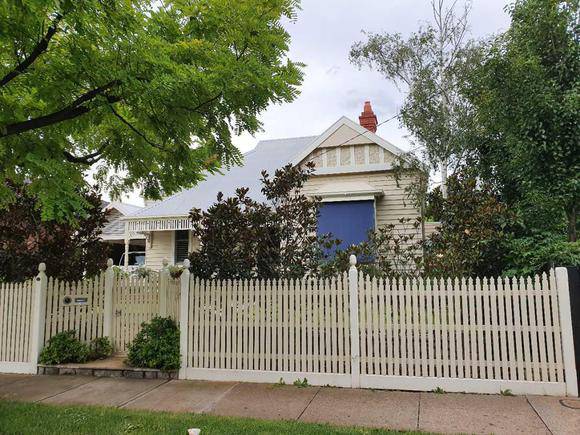 48 Ewart Street, Malvern