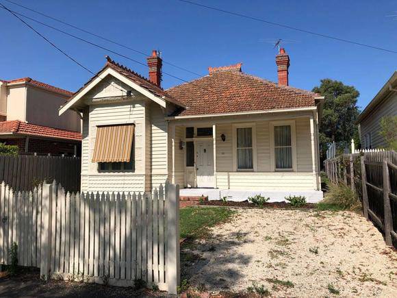 30 Victoria Road North, Malvern