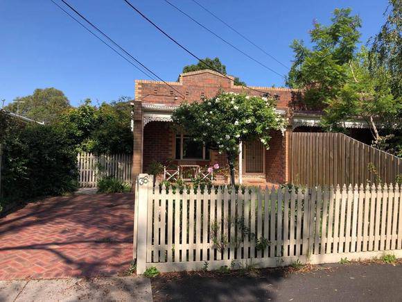 36 Victoria Road North, Malvern