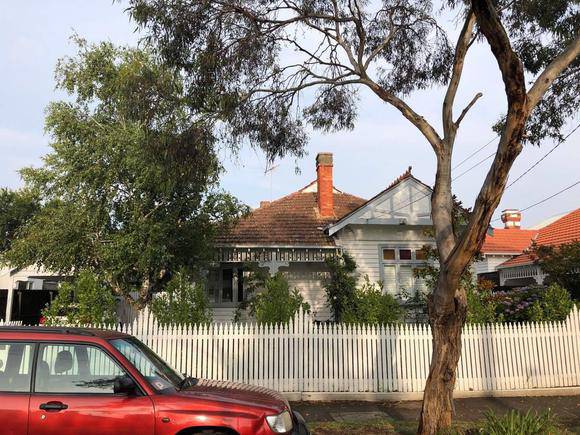 37 Victoria Road North, Malvern