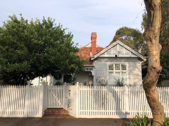 41 Victoria Road North, Malvern