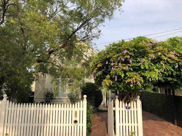 47 Victoria Road North, Malvern