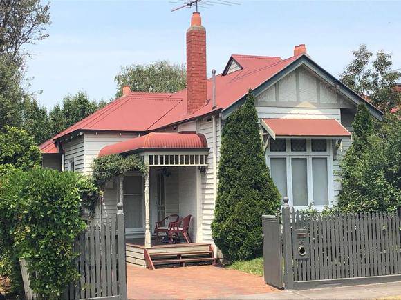 29 Raleigh Street, Malvern