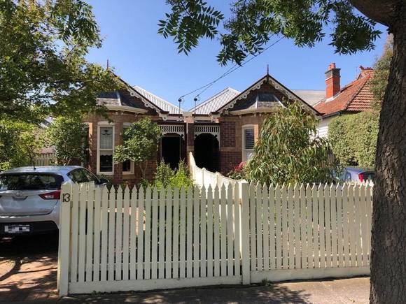 13 Childers Road, Malvern