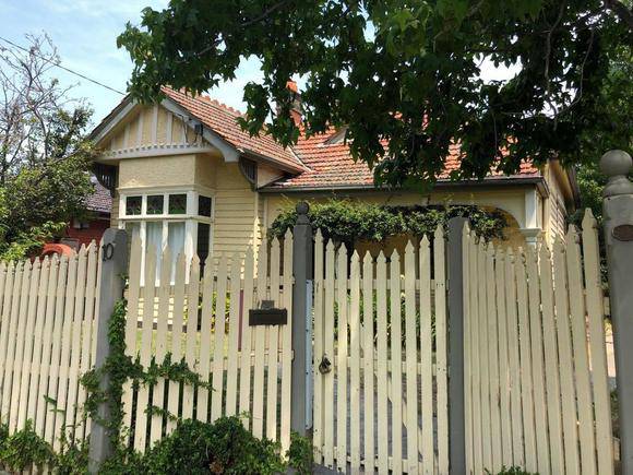 10 Rushmead Street, Malvern