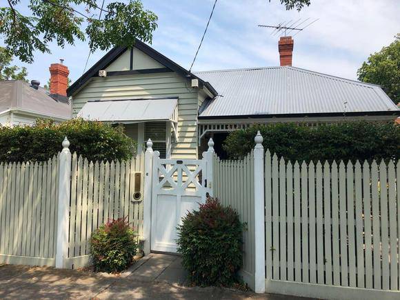 6 Rushmead Street, Malvern