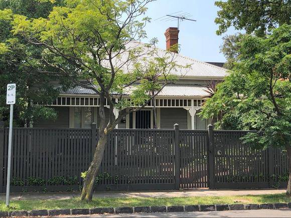 9 Rushmead Street, Malvern