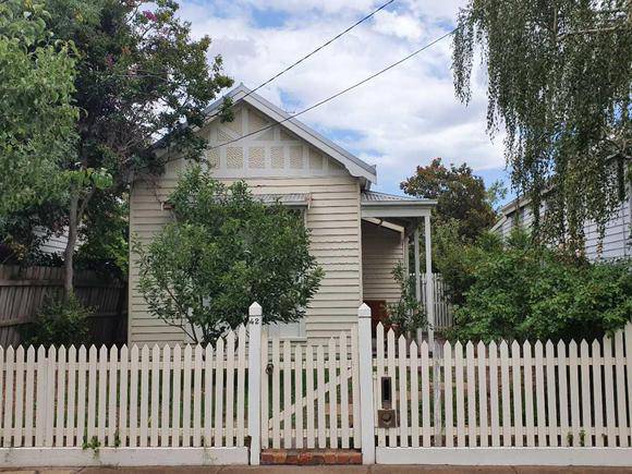 42 Edsall Street, Malvern
