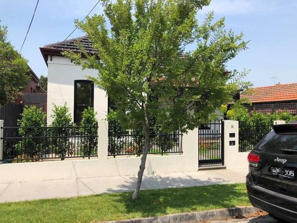 16 McKinley Avenue, Malvern