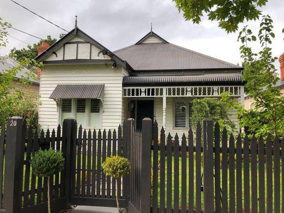 20 Moama Road, Malvern East