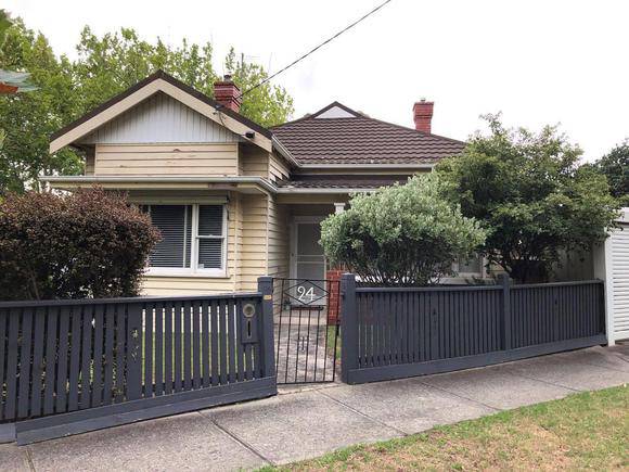 24 Warley Road, Malvern East