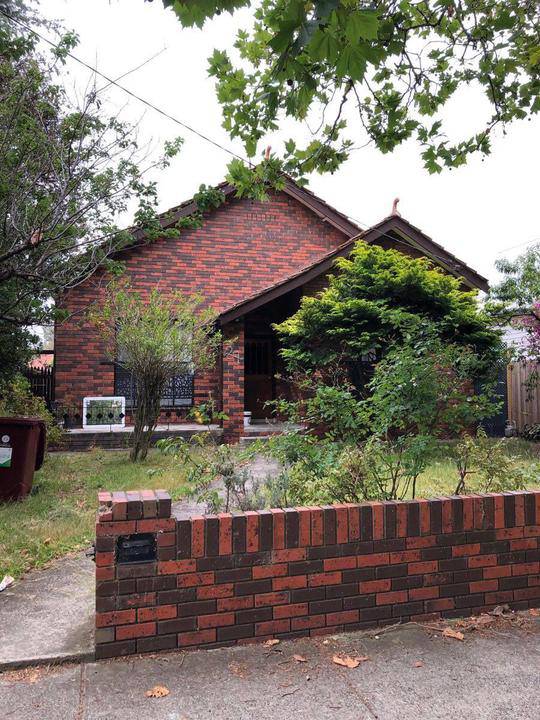 27 Warley Road, Malvern East