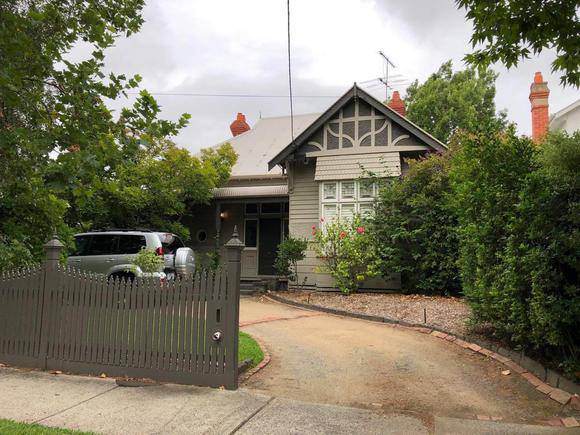 33 Warley Road, Malvern East