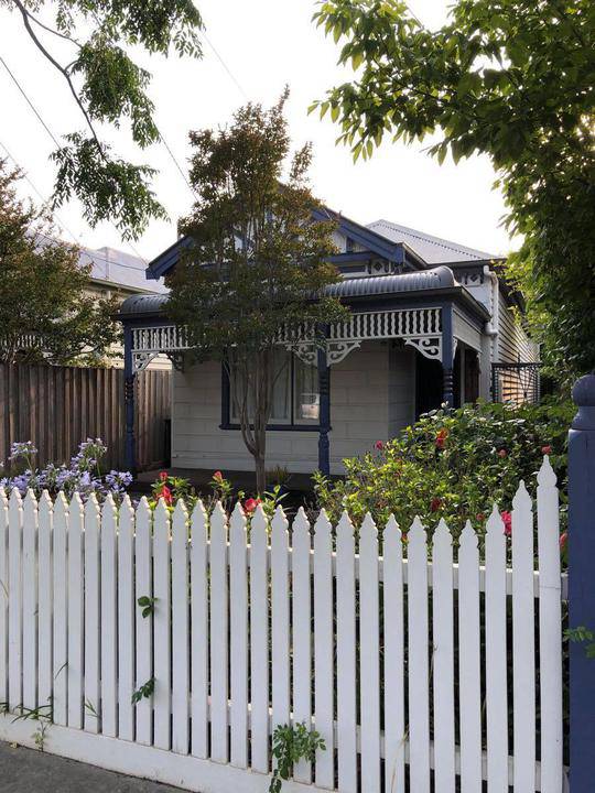 64 Repton Road, Malvern East