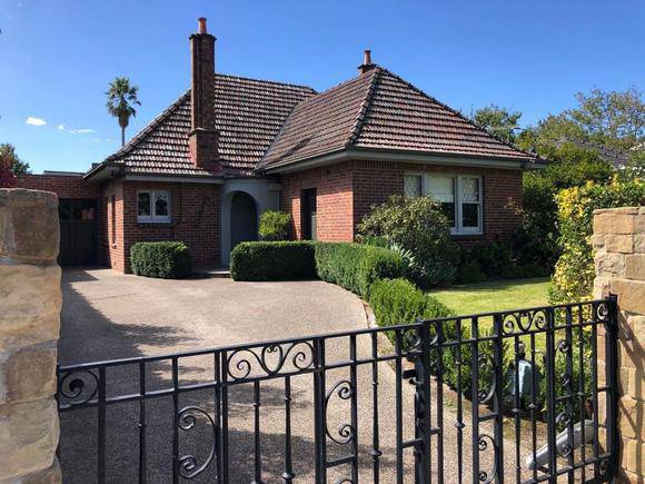 377 Waverley Road, Malvern East
