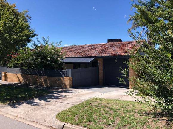 10 Oravel Avenue, Malvern East