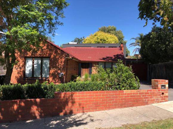 12 Oravel Avenue, Malvern East