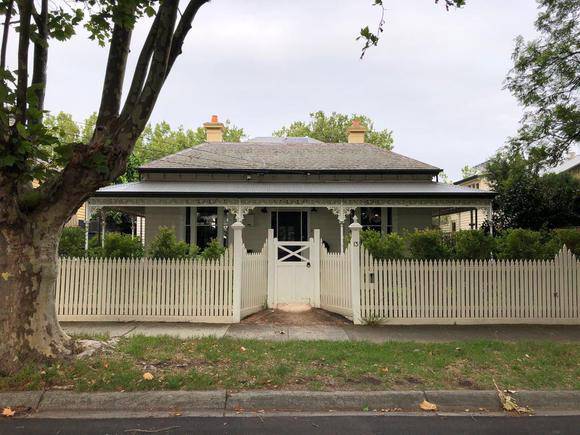 13 Emo Road, Malvern East