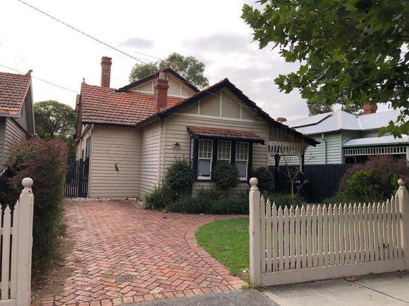60 Emo Road, Malvern East