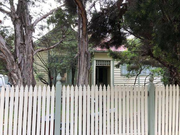68 Emo Road, Malvern East