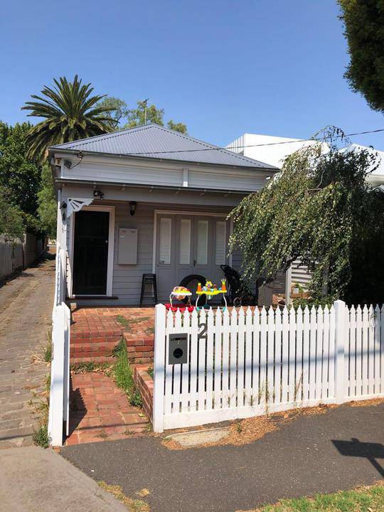2 Deakin Street, Malvern East