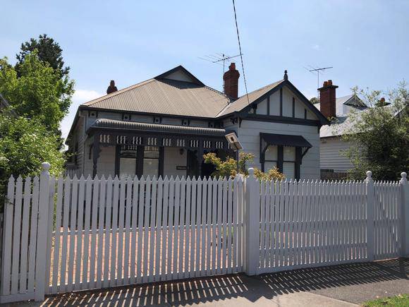 7 Deakin Street, Malvern East