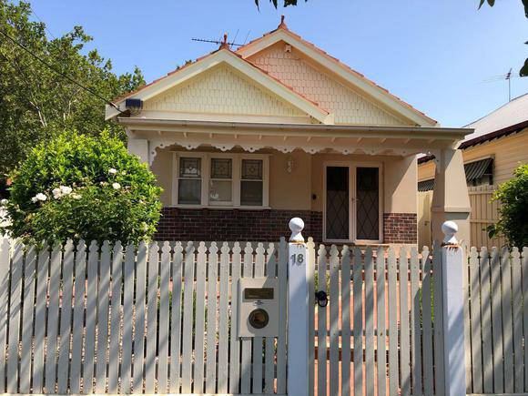18 Gillman Street, Malvern East
