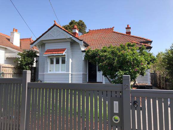 2 Royston Avenue, Malvern East