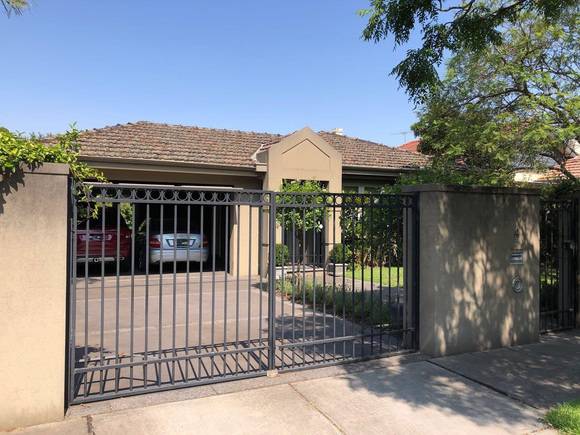 4 Devonshire Road, Malvern East