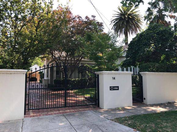 14 Central Park Road, Malvern East