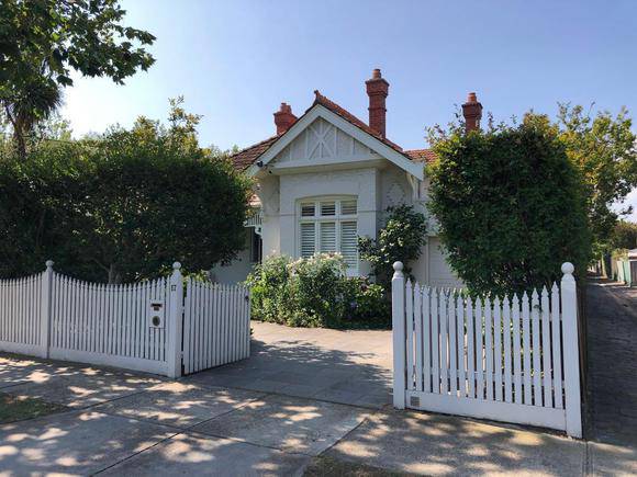 17 Central Park Road, Malvern East
