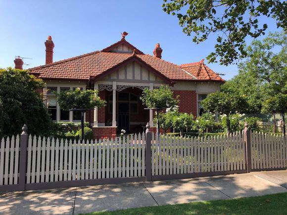 23 Central Park Road, Malvern East