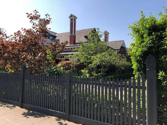 33 Central Park Road, Malvern East