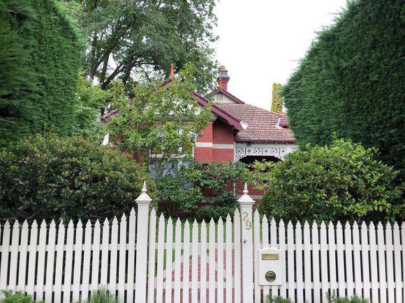 29 Manning Road, Malvern East