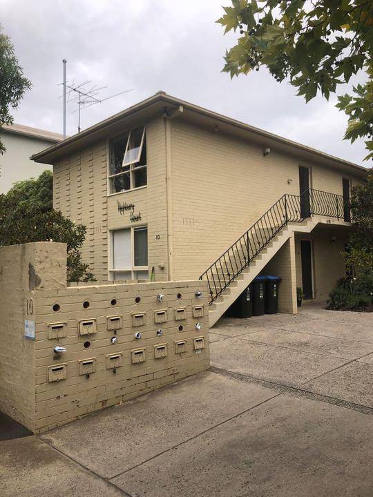 10 Highbury Grove, Prahran